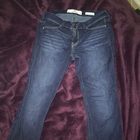 Hollister Jeans - Picture 1 of 2
